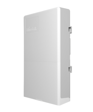MikroTik - Switch netPower Lite 7R, 7 puertos ethernet con PoE reverso, 2 puertos SFP+. Para uso en exteriores.